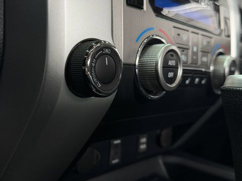 Used 2019 Toyota Tundra Platinum AWD/4WD image 20