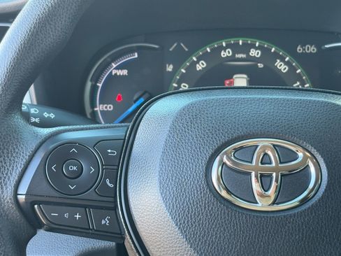 Certified 2025 Toyota RAV4 XLE image 22