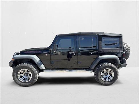 Used 2014 Jeep Wrangler Unlimited Rubicon image 2