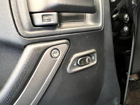 Used 2017 Jeep Wrangler Unlimited Sport image 22