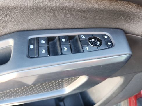 Used 2024 Nissan Pathfinder Rock Creek AWD/4WD image 18