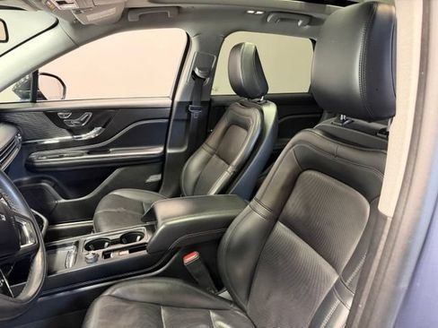 Used 2022 Lincoln Corsair AWD w/ Premium Package image 16