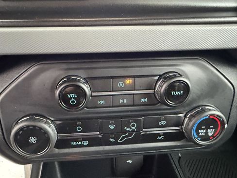 Used 2023 Ford Bronco Base Advanced w/ Sasquatch Package image 20