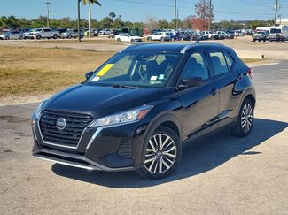 Used 2021 Nissan Kicks SV video 1