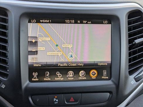 Used 2018 Jeep Cherokee Trailhawk w/ Trailer Tow Group AWD/4WD image 15
