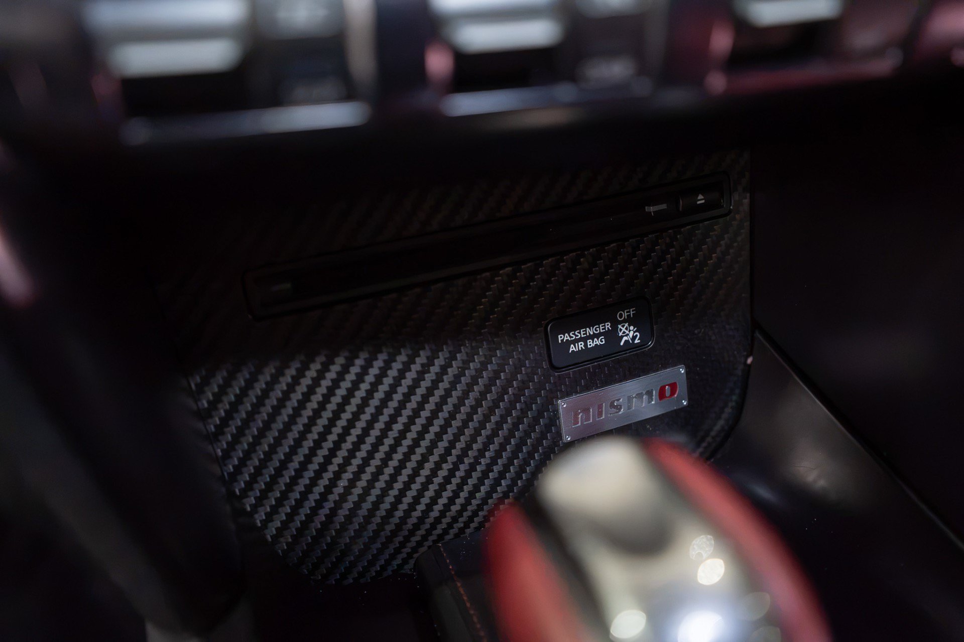 Used 2016 Nissan GT-R NISMO AWD/4WD image 21
