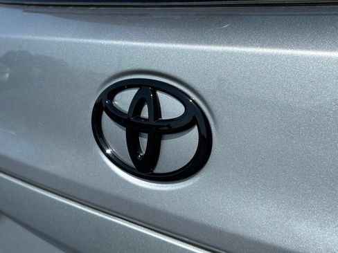 Used 2026 Toyota Corolla Cross XLE w/ Convenience Package FWD image 34