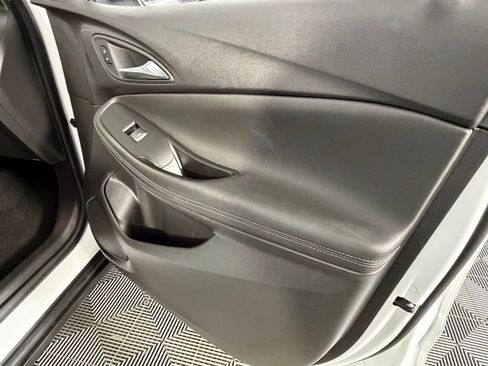 Used 2025 Buick Encore GX Preferred image 31