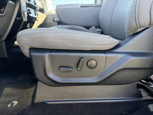 Used 2019 Ford F150 XLT w/ Equipment Group 302A Luxury image 9