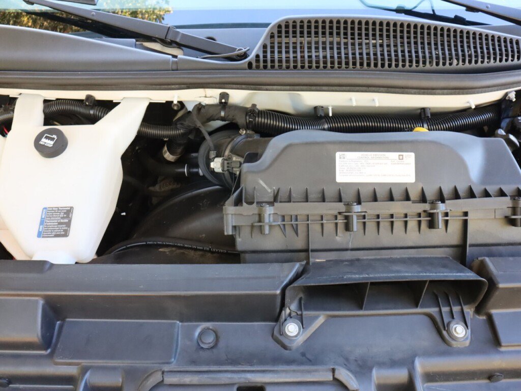 Used 2021 Chevrolet Express 3500 RWD image 31