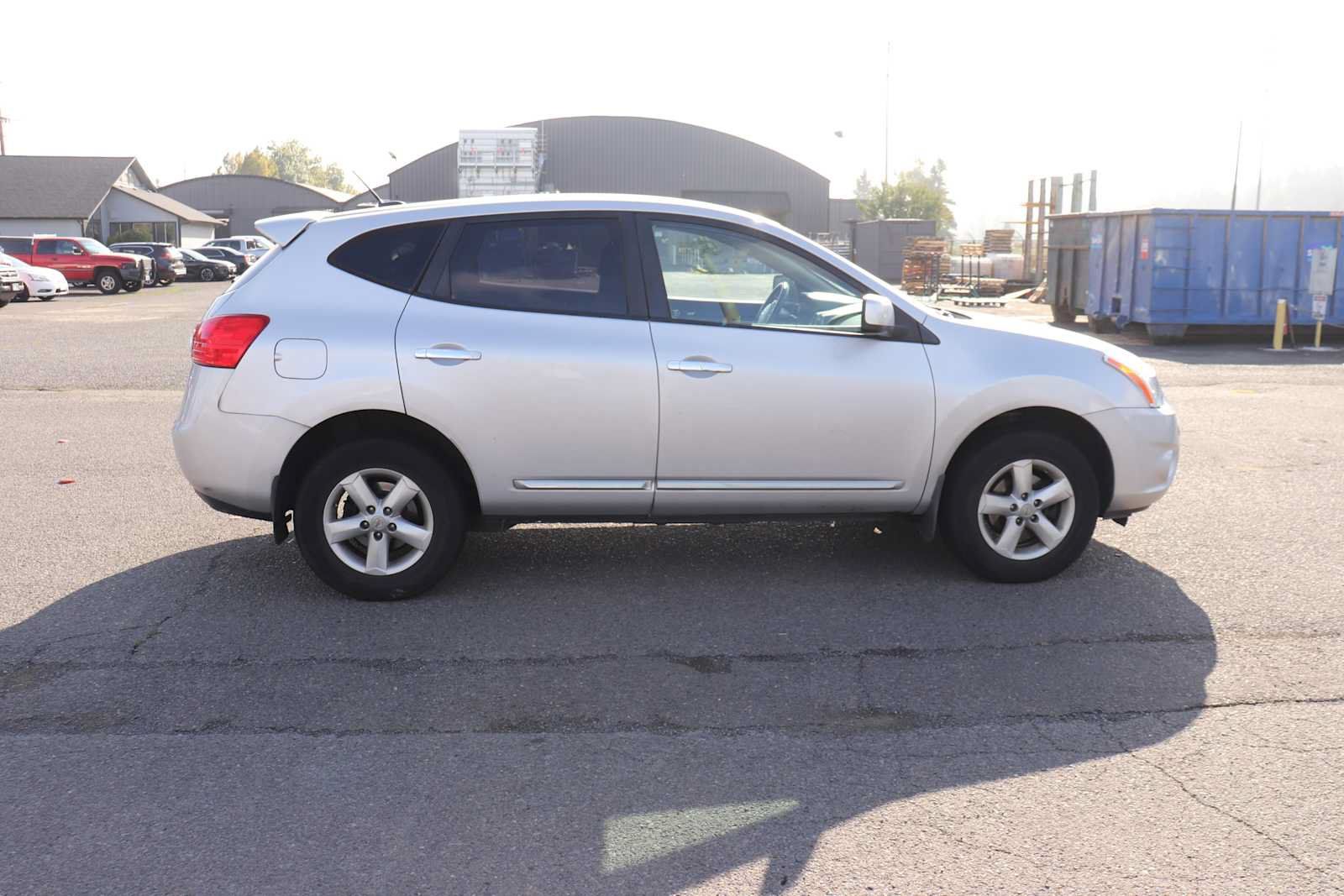 Used 2013 Nissan Rogue S w/ Special Edition Pkg AWD/4WD image 4