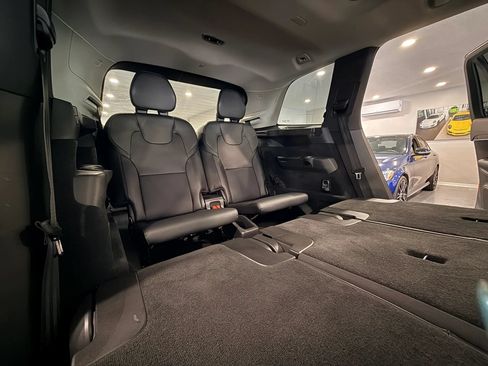 Used 2019 Volvo XC90 T5 Momentum FWD image 17