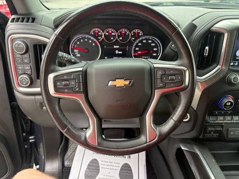 Used 2021 Chevrolet Silverado 1500 LTZ AWD/4WD image 16
