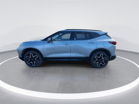 Used 2023 Chevrolet Blazer RS w/ Driver Confidence II Package image 5