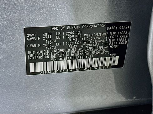 Used 2024 Subaru Outback Premium AWD/4WD image 12