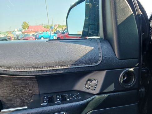 Used 2021 Ford Expedition Max Limited image 26