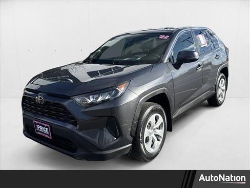 Used 2022 Toyota RAV4 LE image 1