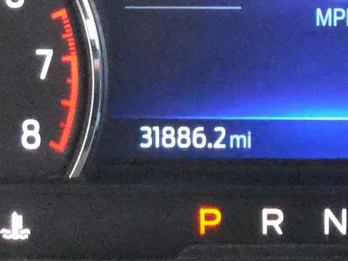 Used 2022 Ford Explorer XLT w/ Equipment Group 202A image 18