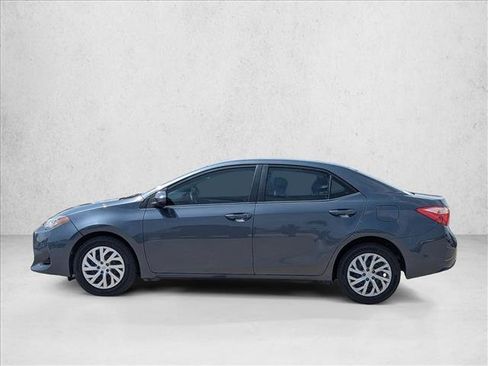 Used 2018 Toyota Corolla LE FWD image 8