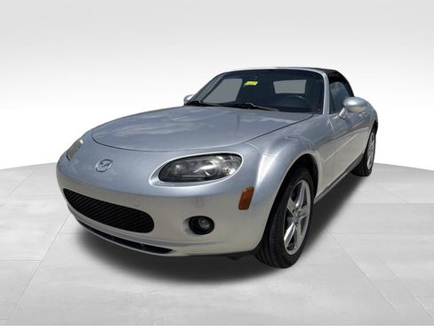 Used 2006 MAZDA MX-5 Miata Touring RWD image 1