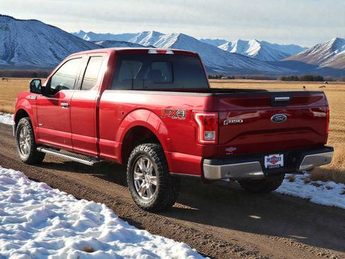 Used 2015 Ford F150 XLT w/ Equipment Group 302A Luxury image 4