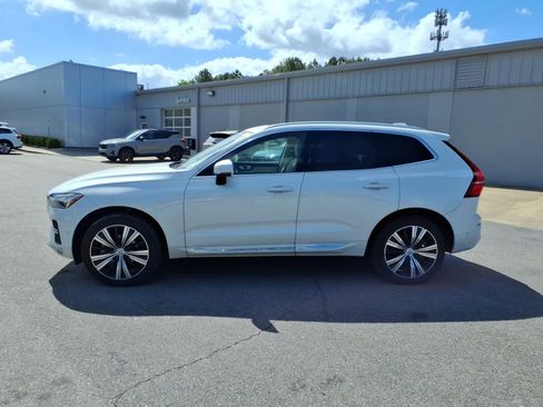 Used 2023 Volvo XC60 B5 Core w/ Protection Package AWD/4WD image 6