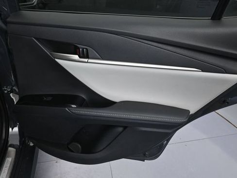 Used 2025 Toyota Camry XLE w/ Premium Package FWD image 31