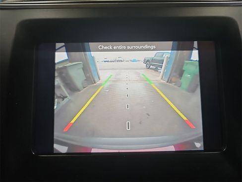 Used 2019 Jeep Cherokee Latitude w/ Cold Weather Group image 20