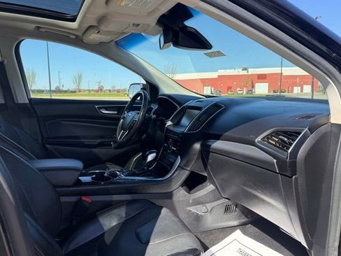Used 2015 Ford Edge Titanium w/ Equipment Group 302A AWD/4WD image 25