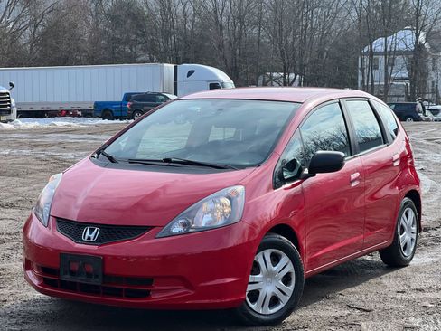 Used 2011 Honda Fit image 1