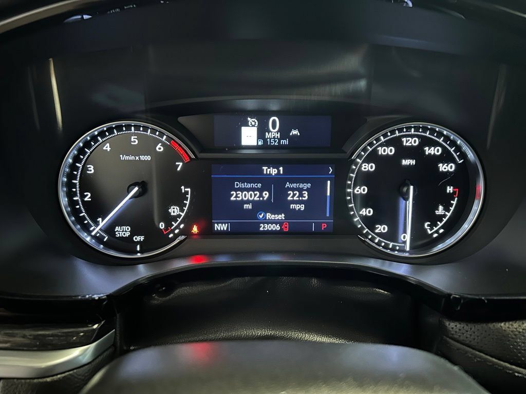 Used 2024 Cadillac XT5 Premium Luxury FWD image 16