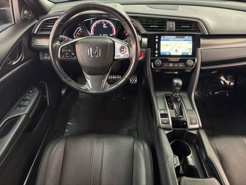 Used 2018 Honda Civic Sport Touring image 4