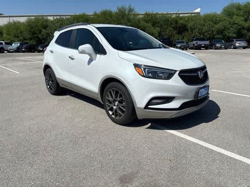 Used 2019 Buick Encore Sport Touring FWD image 7
