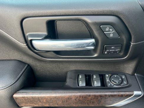 Used 2020 GMC Sierra 2500 Denali w/ Denali Ultimate Package image 8