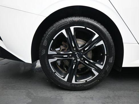 Used 2023 Kia K5 GT-Line w/ GT-Line Premium Package image 10