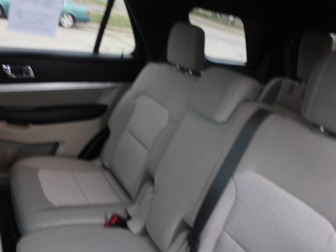 Used 2018 Ford Explorer 4WD image 17
