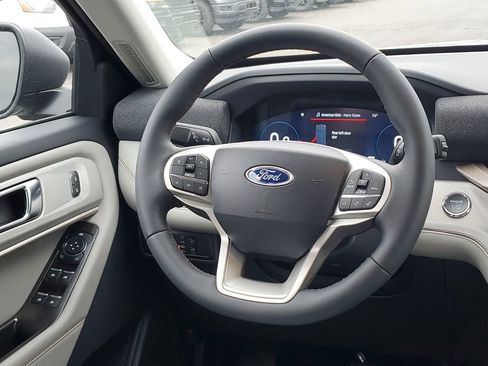 New 2026 Ford Explorer Active image 25