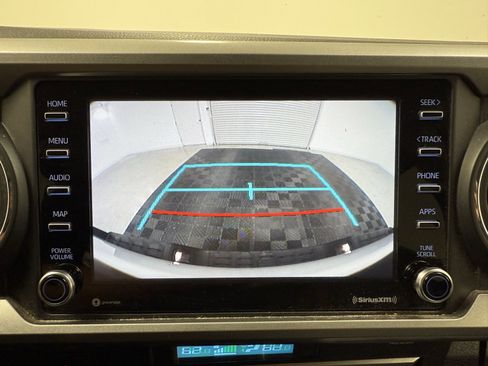 Used 2021 Toyota Tacoma SR5 w/ Technology Package image 15