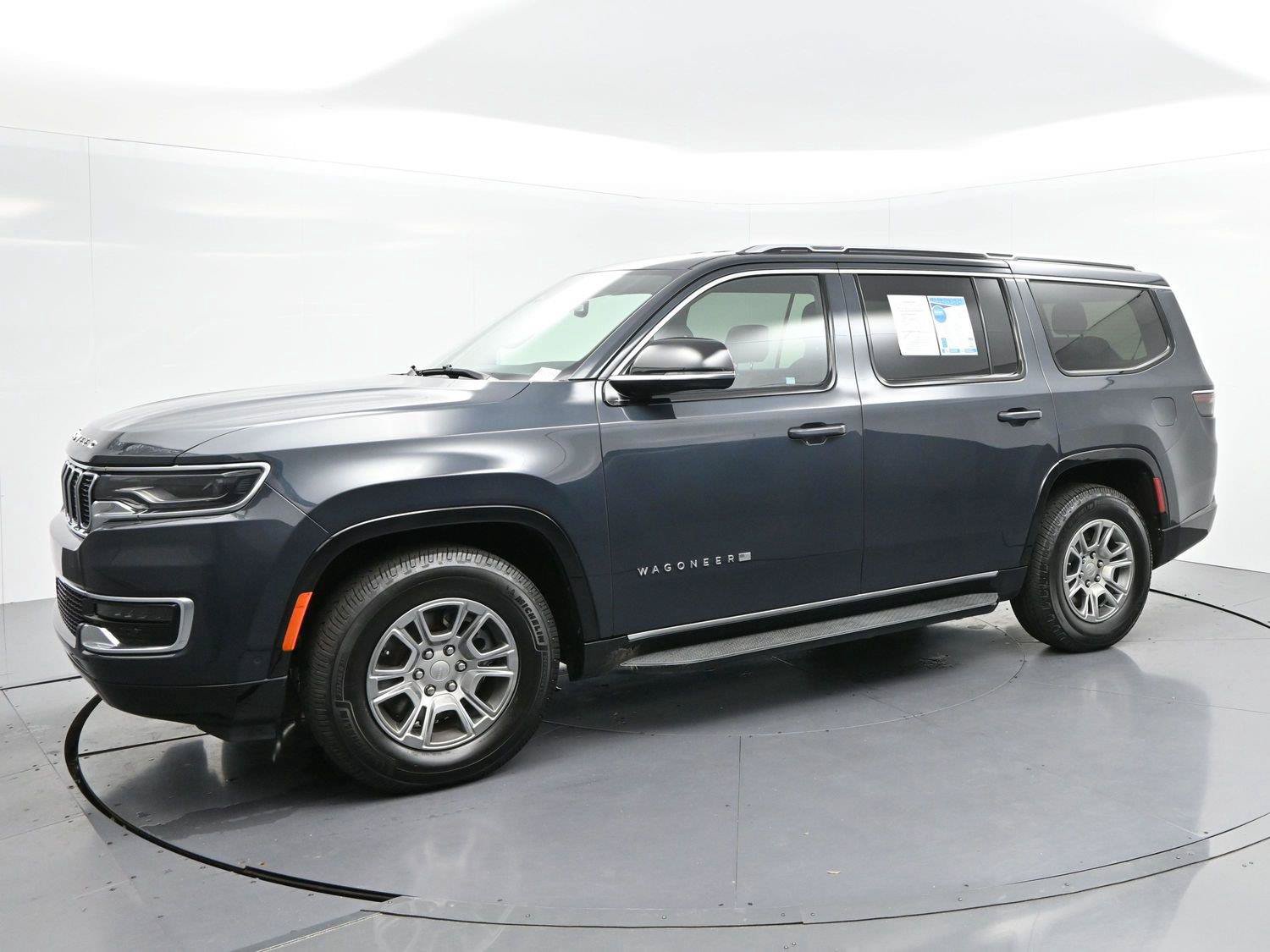 Used 2024 Jeep Wagoneer 4WD image 4