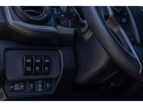 Used 2021 Toyota Tacoma TRD Off-Road w/ Technology Package AWD/4WD image 20