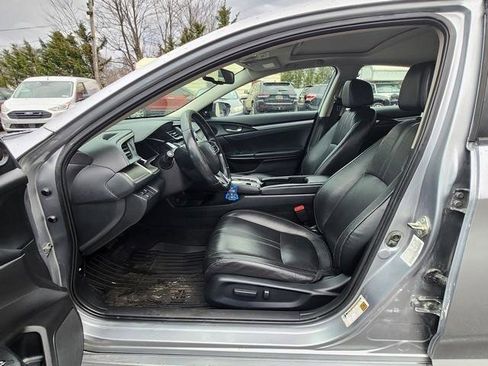 Used 2017 Honda Civic Touring image 10
