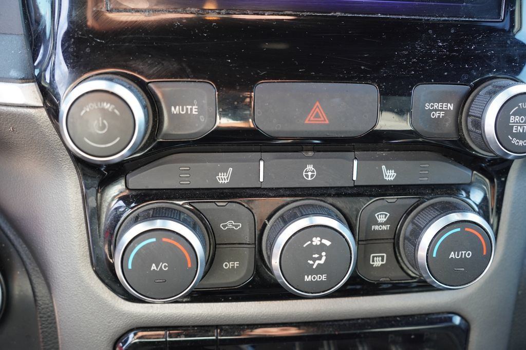 Used 2019 RAM 1500 Big Horn AWD/4WD image 5