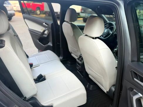 Used 2021 Volkswagen Tiguan SE R-Line w/ 3rd Row Seat Package AWD/4WD image 18