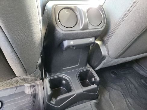 Certified 2022 Jeep Wrangler Unlimited Sport image 12