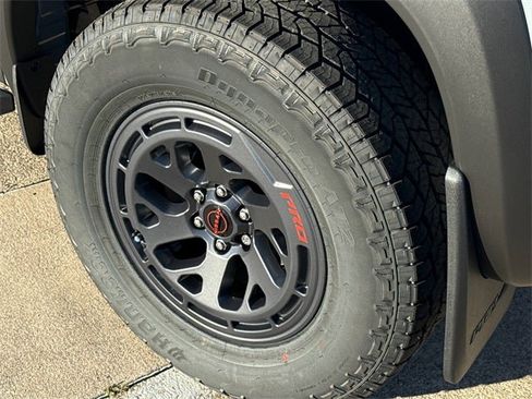 New 2026 Nissan Frontier PRO-4X w/ Pro-4x Convenience Package image 11
