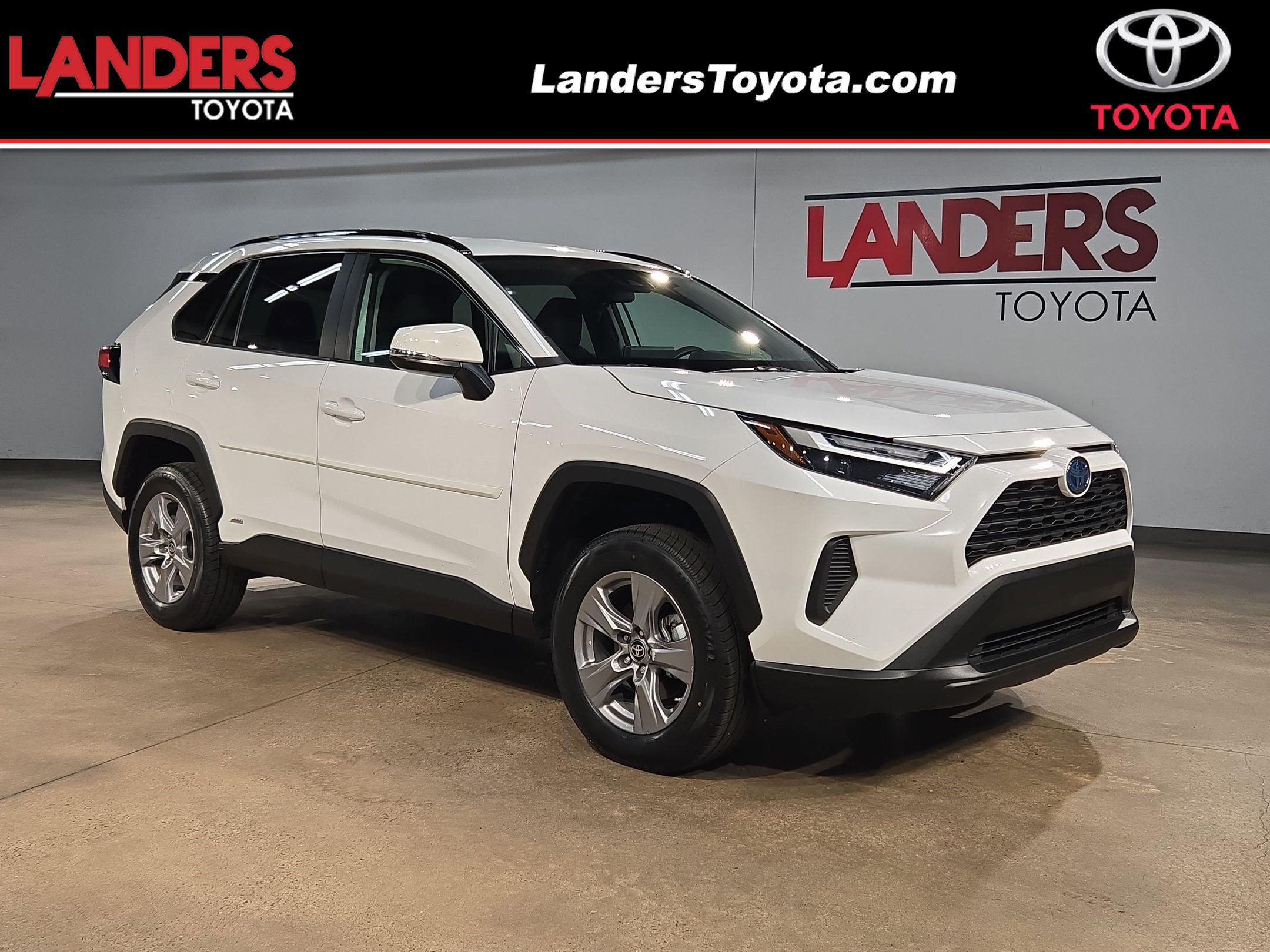 Certified 2024 Toyota RAV4 LE AWD/4WD image 1