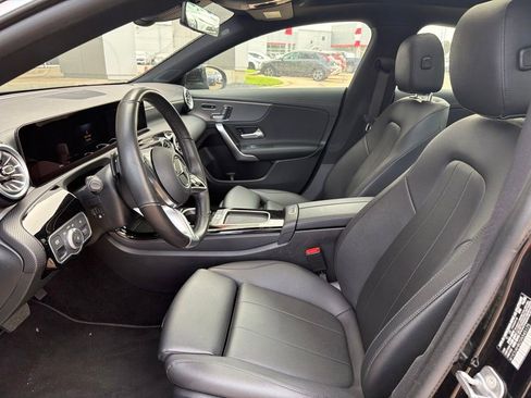 Used 2025 Mercedes-Benz CLA 250 4MATIC w/ Exclusive Package image 2
