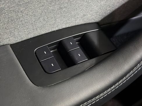 Used 2025 Tesla Model 3 Long Range RWD image 12
