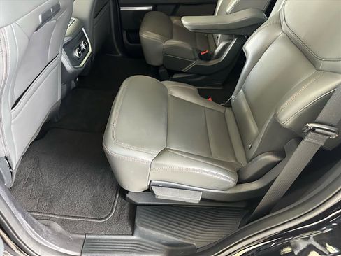 Certified 2025 Ford Expedition Active image 26