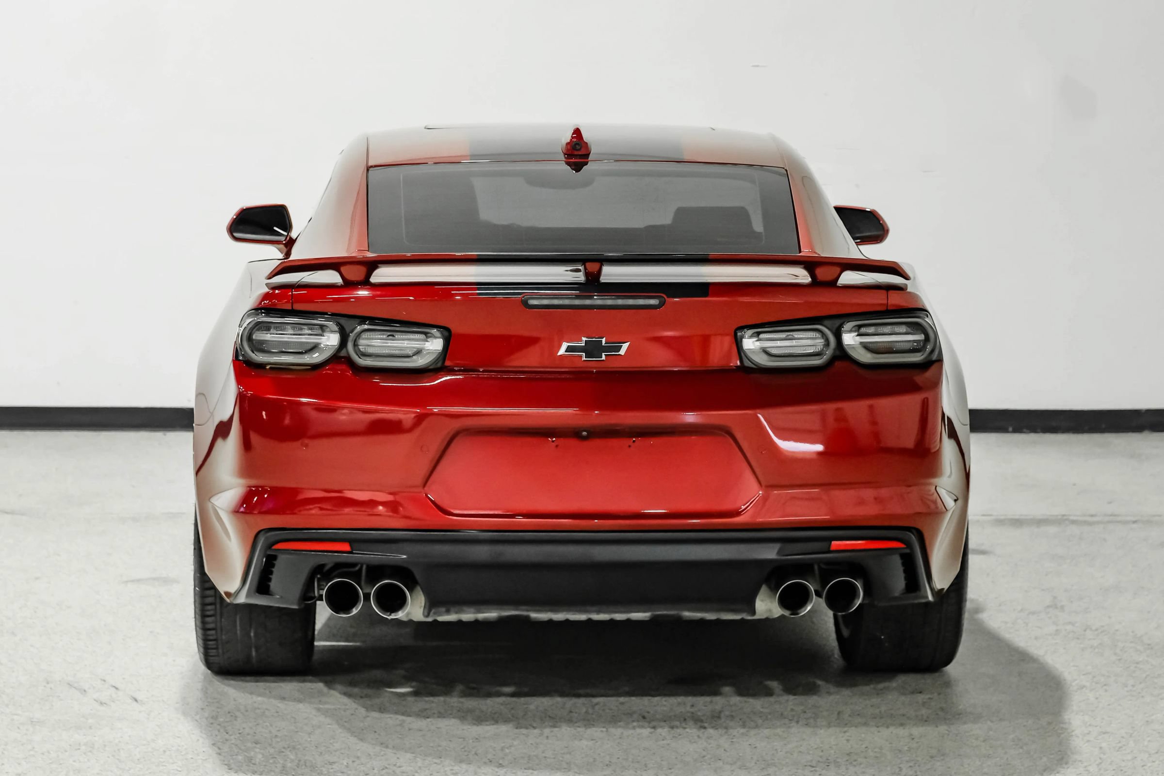 Used 2021 Chevrolet Camaro SS w/ Wild Cherry Design Package 2 RWD image 7